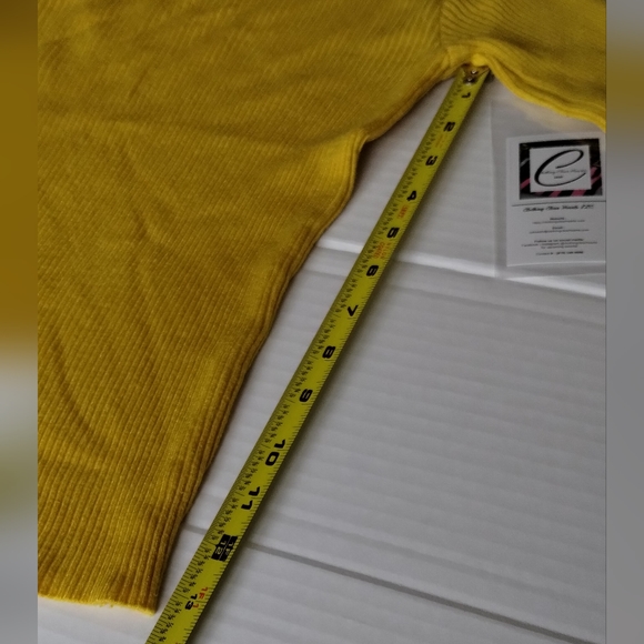 Long Sleeve Sweater - Picture 6 of 10